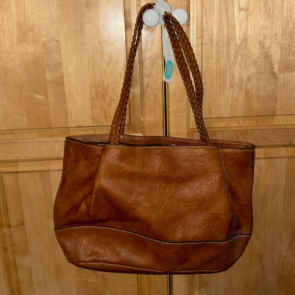 stitch fix Handbags - PURSE NWT BROWN STITCH